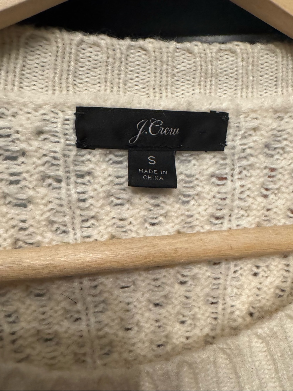 J Crew Classic Cable Knit Wool Oversized Button-Shoulder Sweater in Cream 💟❄️ - Picture 8 of 11